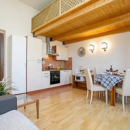 Apartment Lina - Happy *